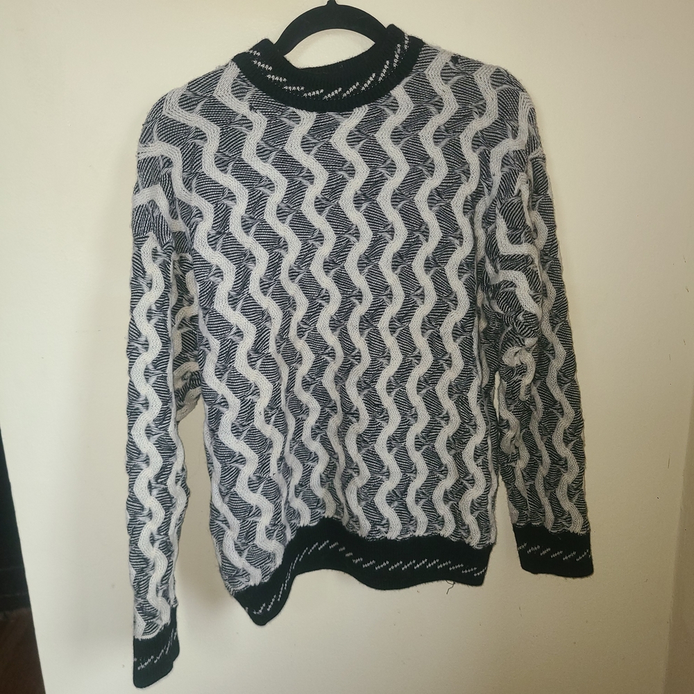 COOGI VINTAGE Black and White Patterned Sweater